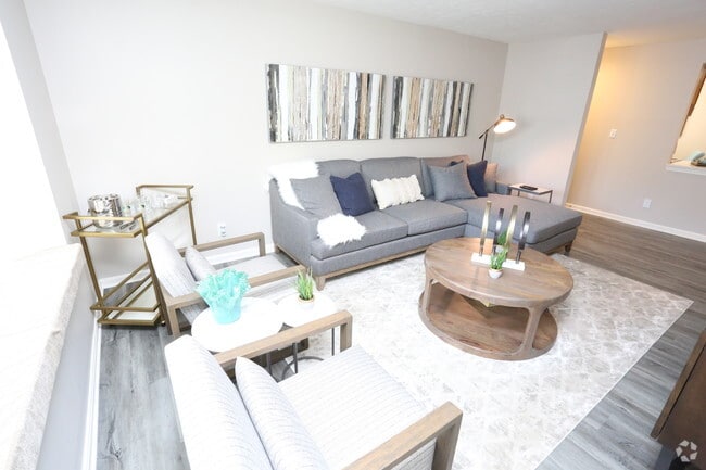 22BR, 1.5BA - 950 SF - Living Room