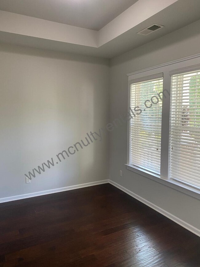 Photo - 4221 Courtly Ln