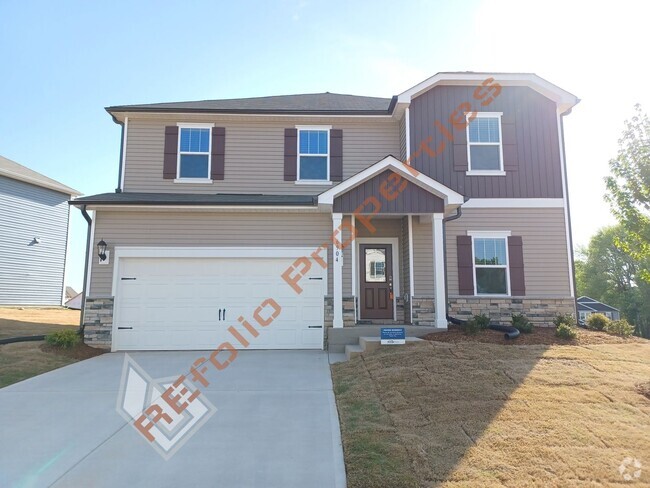 Building Photo - Bright and Airy! 5 Bedrooms 3 Bathrooms Ho... Rental