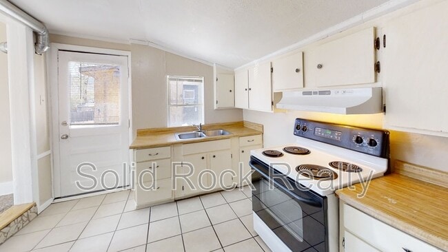 Photo - 3137 W Kiowa St Unidad #1