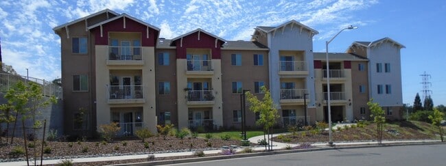 Photo - Sierra Heights Apartments