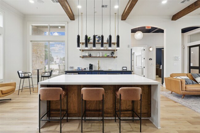 Photo - 11925 Jones Rd Unidad 2106