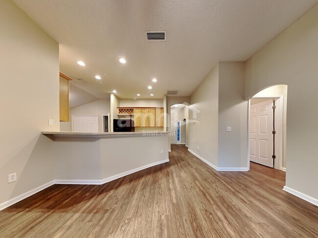 Photo - 2623 Creek Ridge Dr