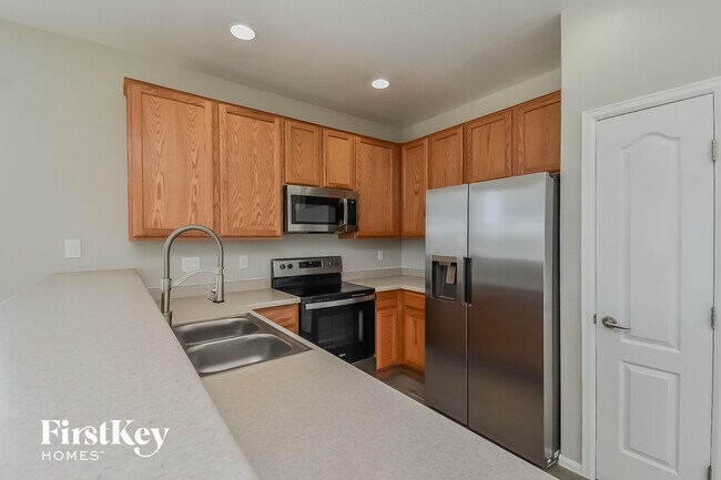 Photo - 7976 Cairn Ct