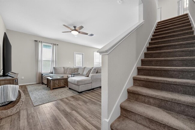 Photo - 712 Black Alder St