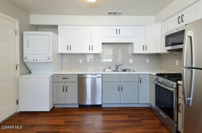 2775 Los Robles Rd