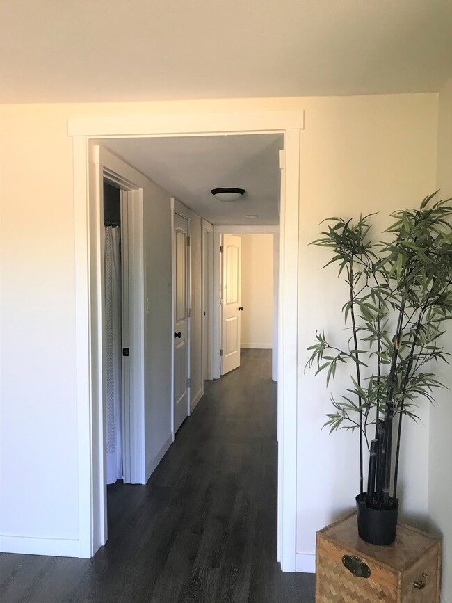 Building Photo - 1366 Orleans St Unit 1366 Rental