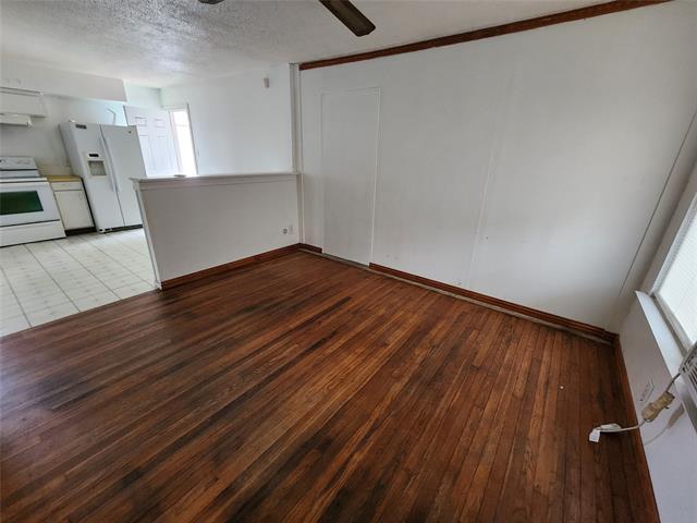 Photo - 843 Harbor Dr