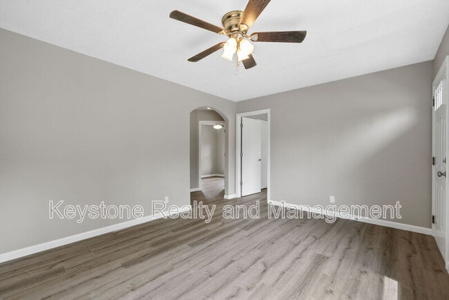Photo - 103 Cayce Ave