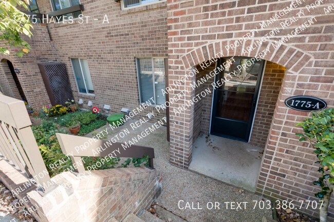 Photo - 1775 S Hayes St Unit A