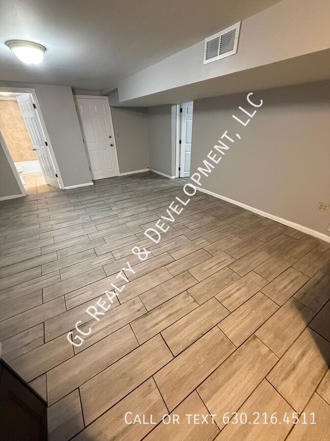 Photo - 2144 W Estes Ave Unit G