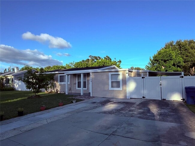 Photo - 7115 Orpine Dr N