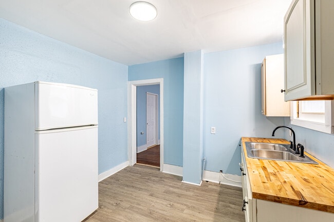 Photo - 83 Ridgeway Ave