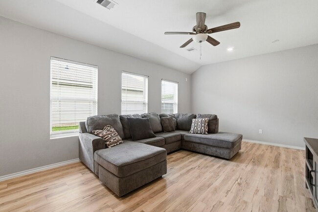 Photo - 11036 N Lake Mist Ln