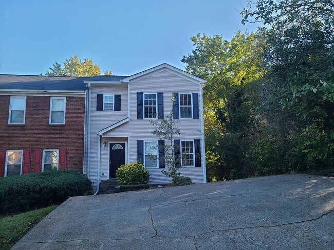 Photo - 1537 Cedar Bluff Trail Townhome