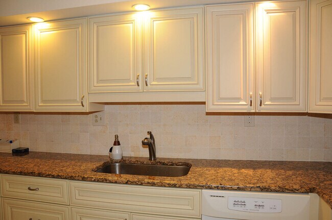 Photo - 525 N Ocean Blvd Unidad 1120