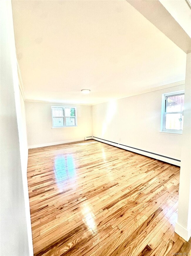 Photo - 495 Kimball Ave Unidad First Floor