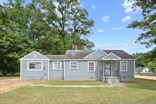 Building Photo - 2724 Steele St