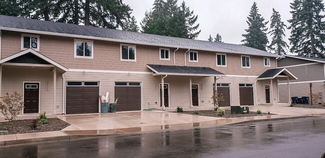 Newer 3 Bedroom in Veneta - Newer 3 Bedroom in Veneta Apartment Unit ca5d0032-4845-11ee-b9ff-02c9ba76372f