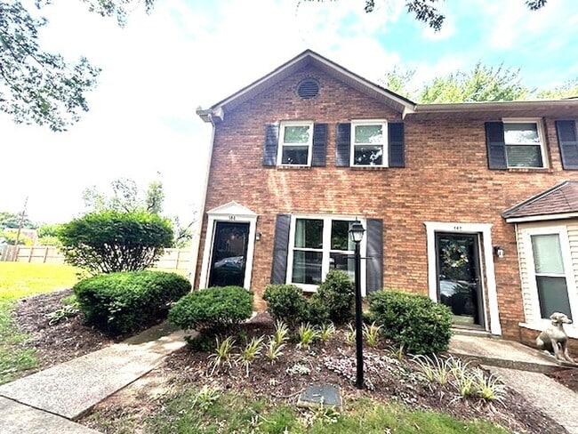 Building Photo - 144 McMurray Cir