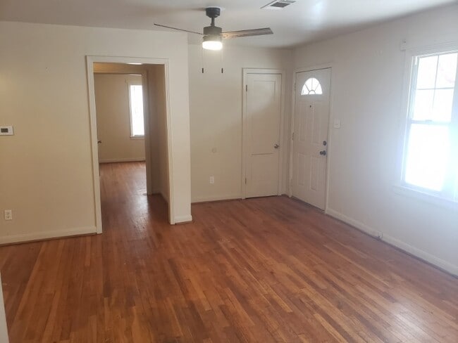 Photo - 5 Phyllis St