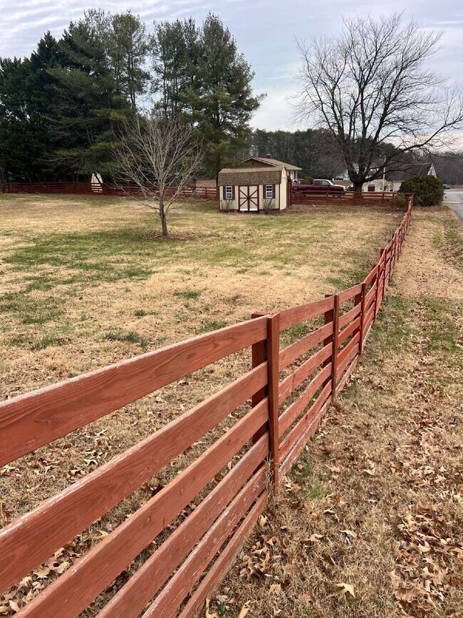 Photo - 1244 Mountain View Rd