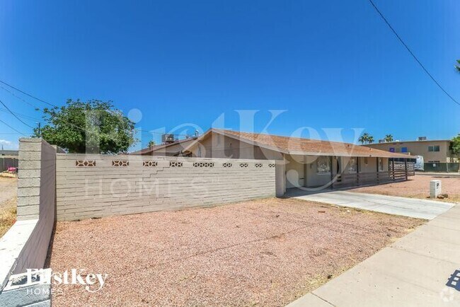 Building Photo - 1824 W Fairmount Ave Rental