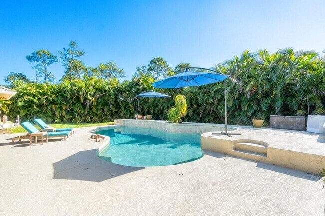 Building Photo - 17150 89th Pl N