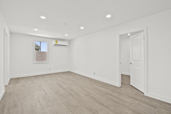 Photo - 35114 82nd St E