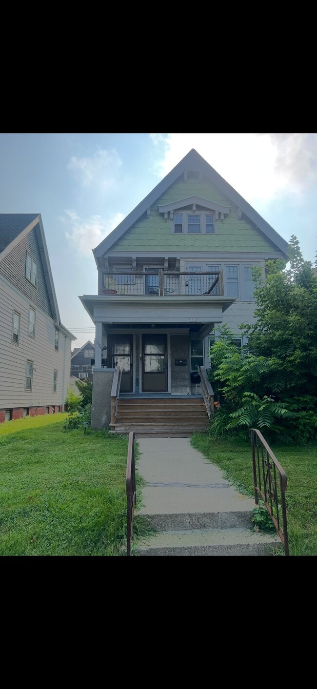 Photo - 3372 N Oakland Ave Unit Lower