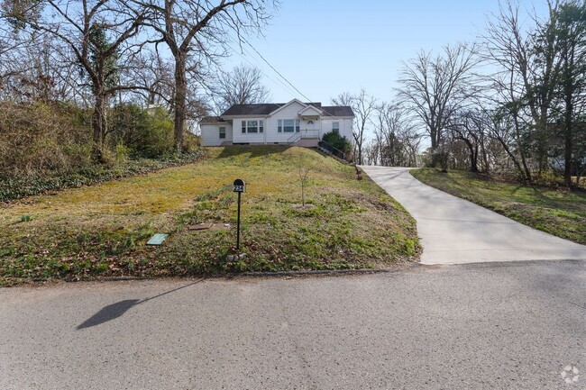 Building Photo - Red Bank Renovated Bungalow! Rental