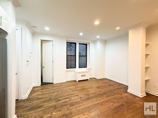 EASTERN PARKWAY / Crown Heights 1-Bed 1-Bath