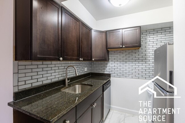 Photo - 6830 N Sheridan Rd Unit 563