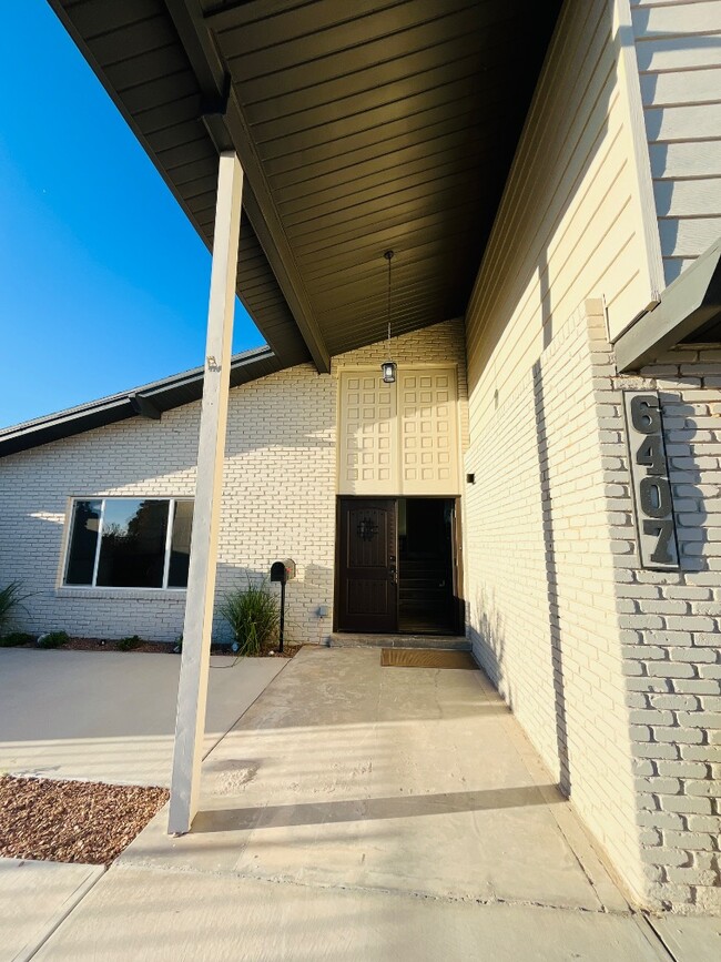 Photo - 6407 Los Altos Dr