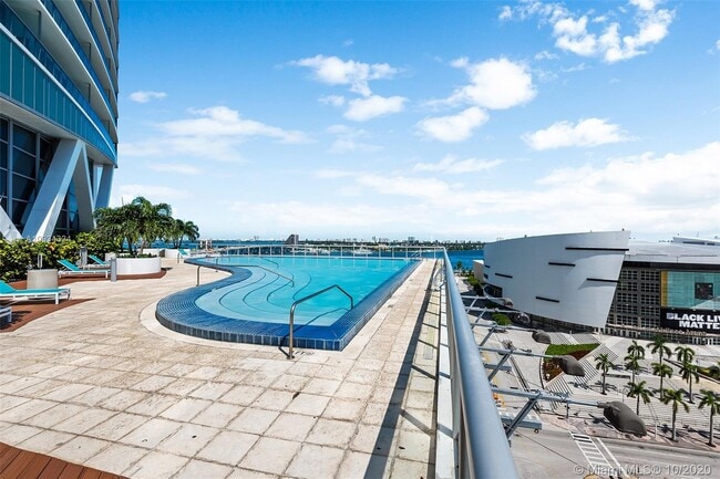 888 Biscayne Blvd