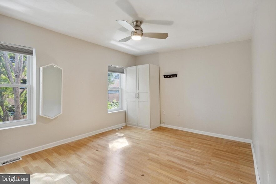 Photo - 1725 South St
