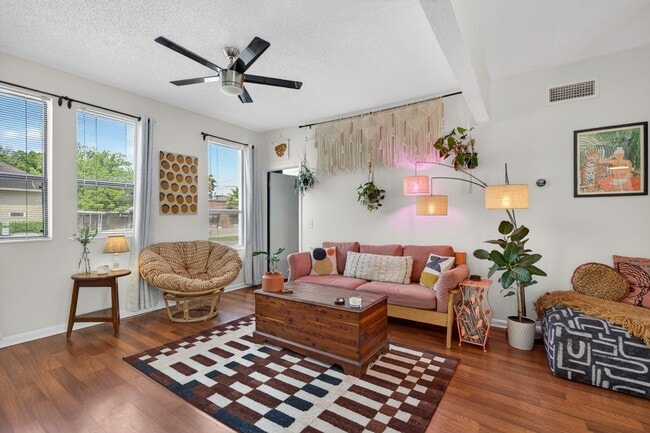 Photo - 2545 Oak St Unit 13