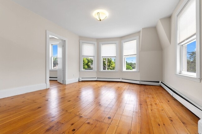 Photo - 730 Hale St Unit 3L