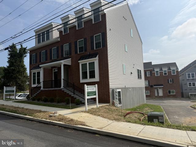 Photo - 411 WHARTON St