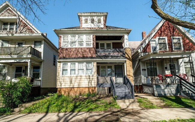 Building Photo - 3151 N 11th St
