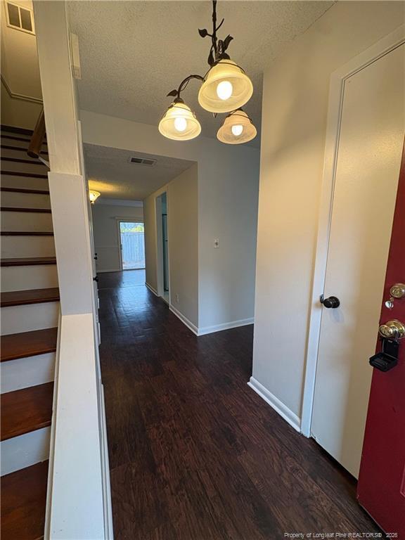 Photo - 571 Winding Creek Rd