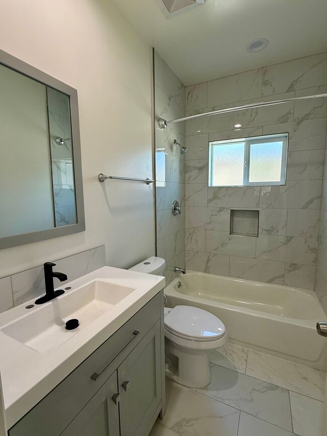 Photo - RINYO6696 Unit 1