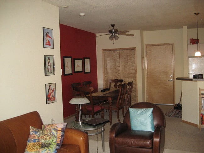 Photo - 510 W Main St