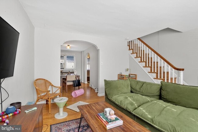 Photo - 3048 Miller St