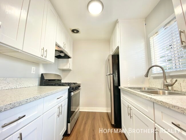 Photo - 5718 La Mirada Ave Unit 9