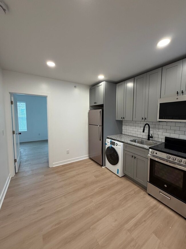 Photo - 1723 N 25th St