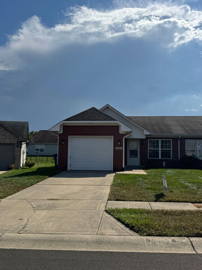 Photo - 1073 Fairlane Ct