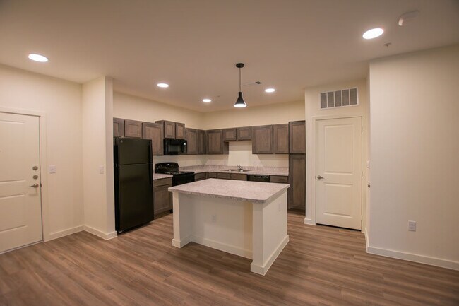 Loma Vista Lofts