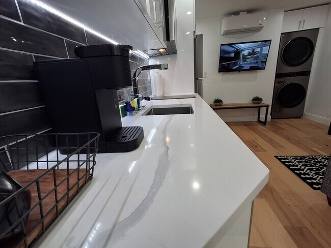 Photo - 17 Mt Pleasant Ave Unit SI ID1373659P