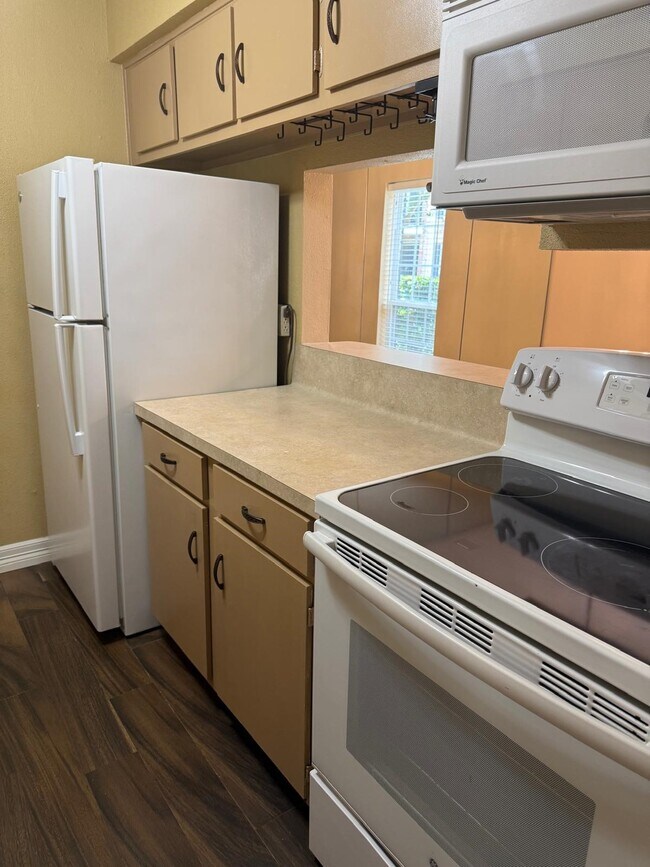 6402 Del Monte Dr Unidad 54